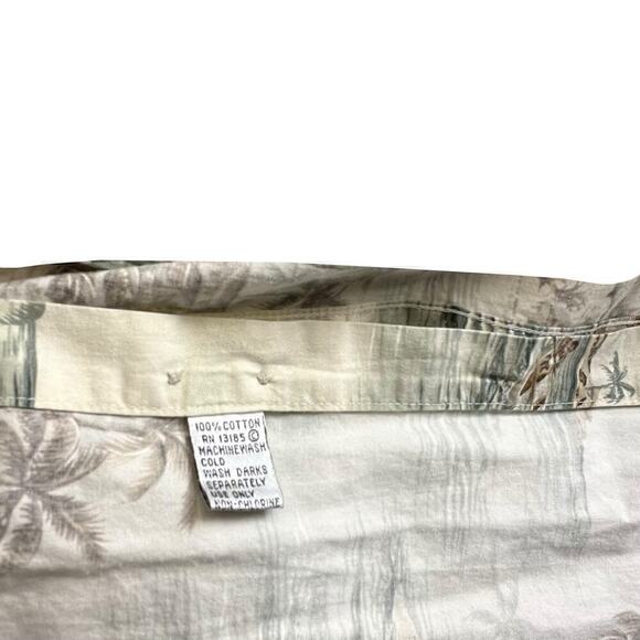 Men's Pierre Cardin Short Sleeved Hawaiian Button Down Shirt XL - Picture 4 of 4